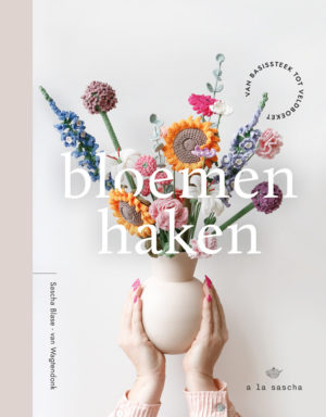 Crocheting Flowers